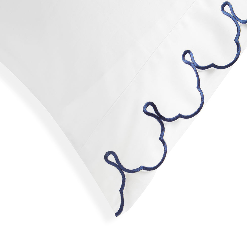 Scalloped Embroidered Sheet Set