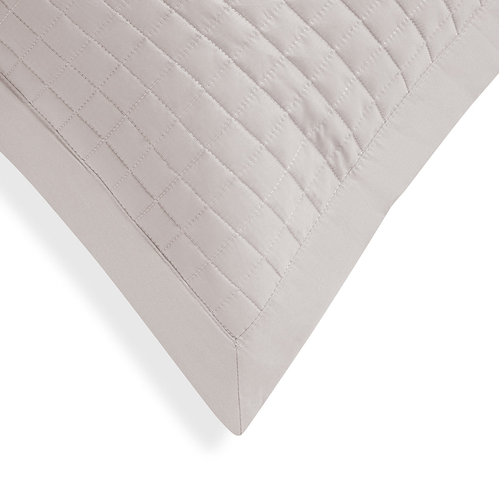 420TC Quilted Coverlet