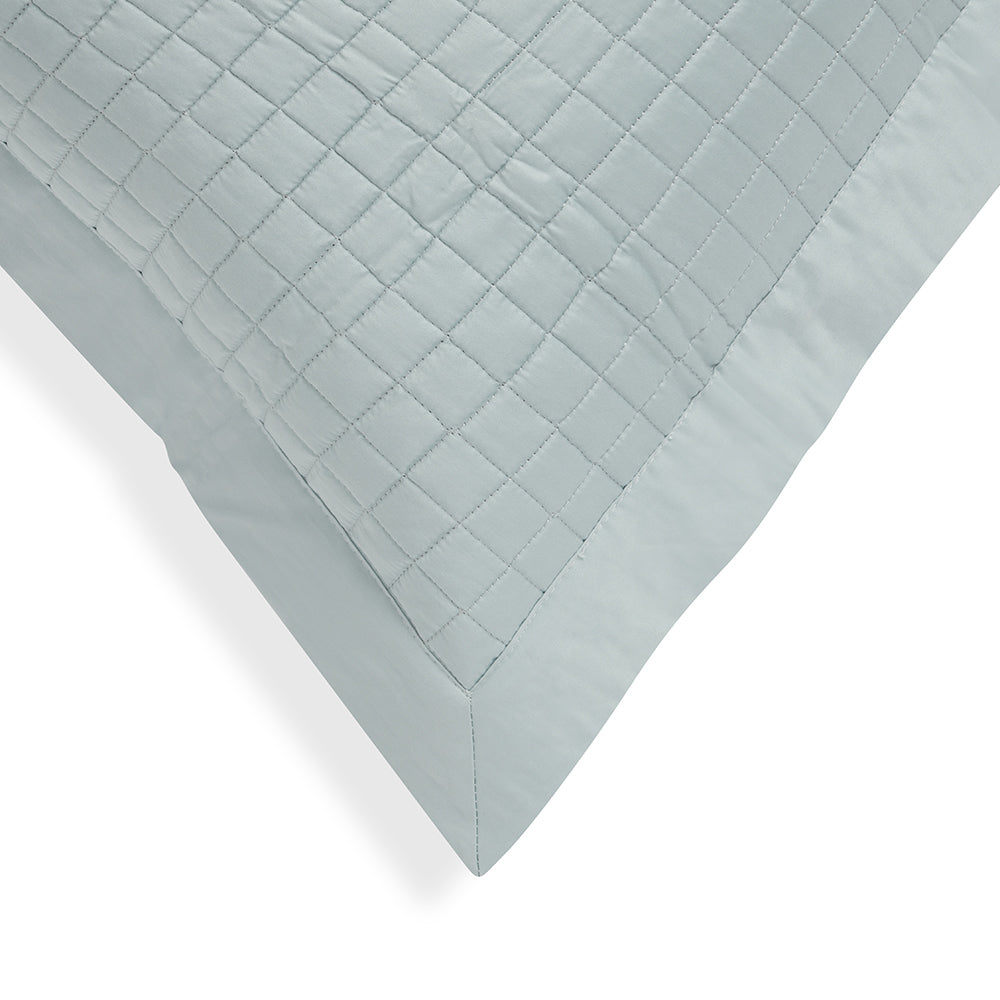 420TC Quilted Coverlet