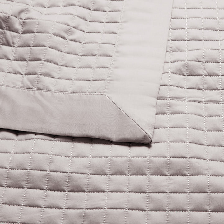 420TC Quilted Coverlet
