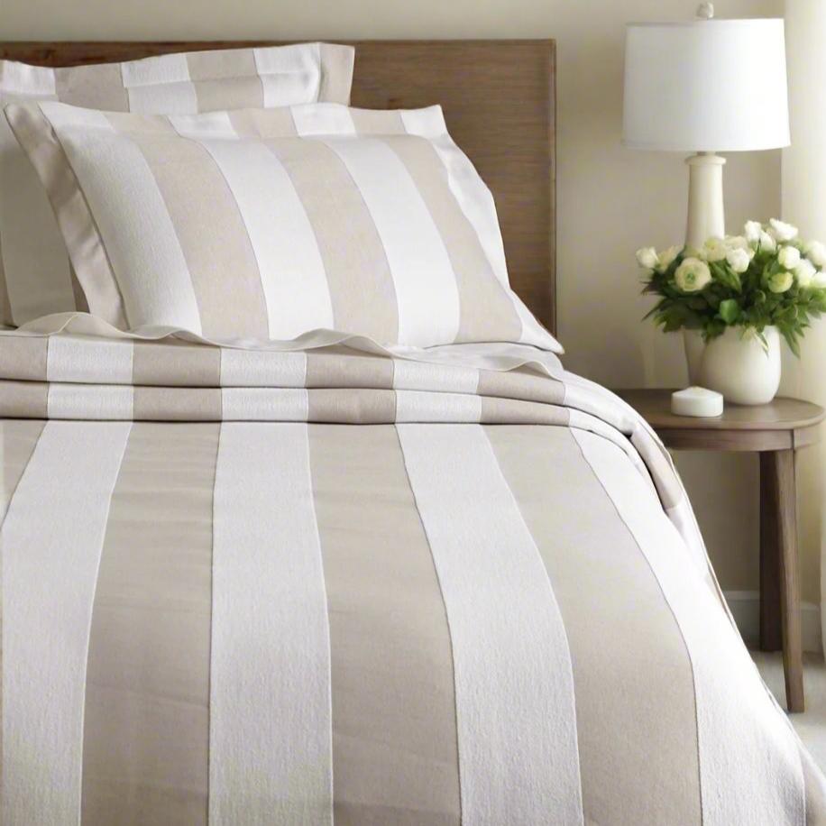 Barrado Coverlet