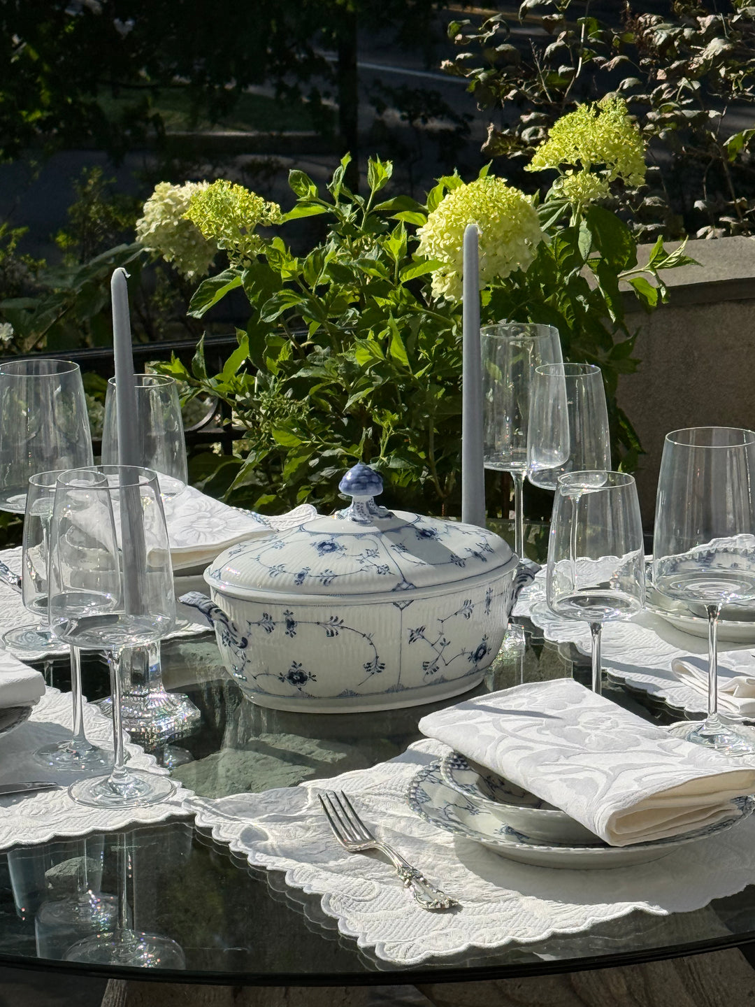 Les Fleurs Scalloped Placemat (Set of 4)